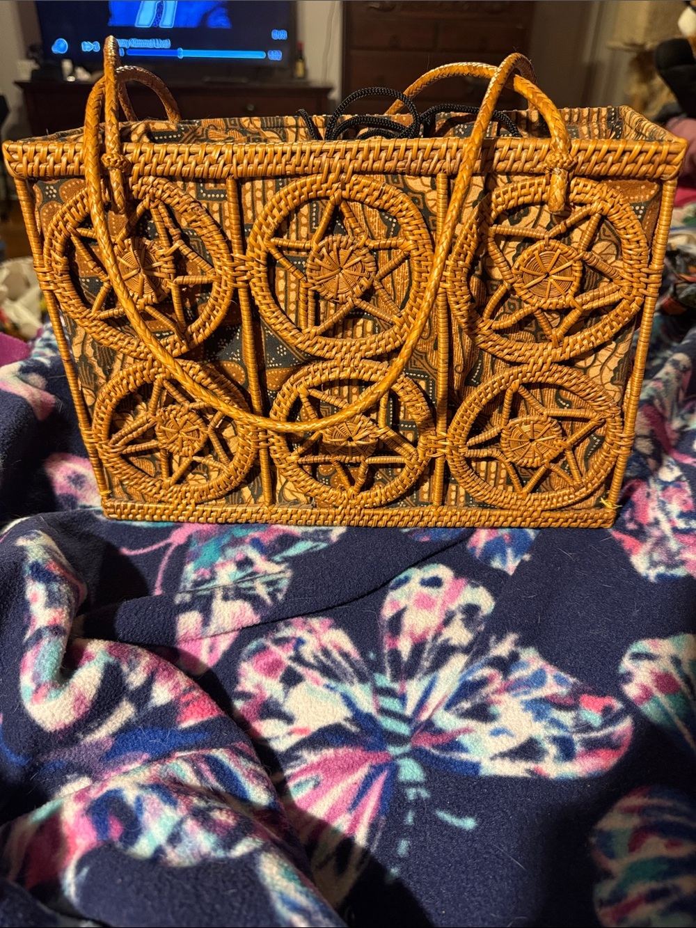 Woven Circle-Pattern Tote in Tan